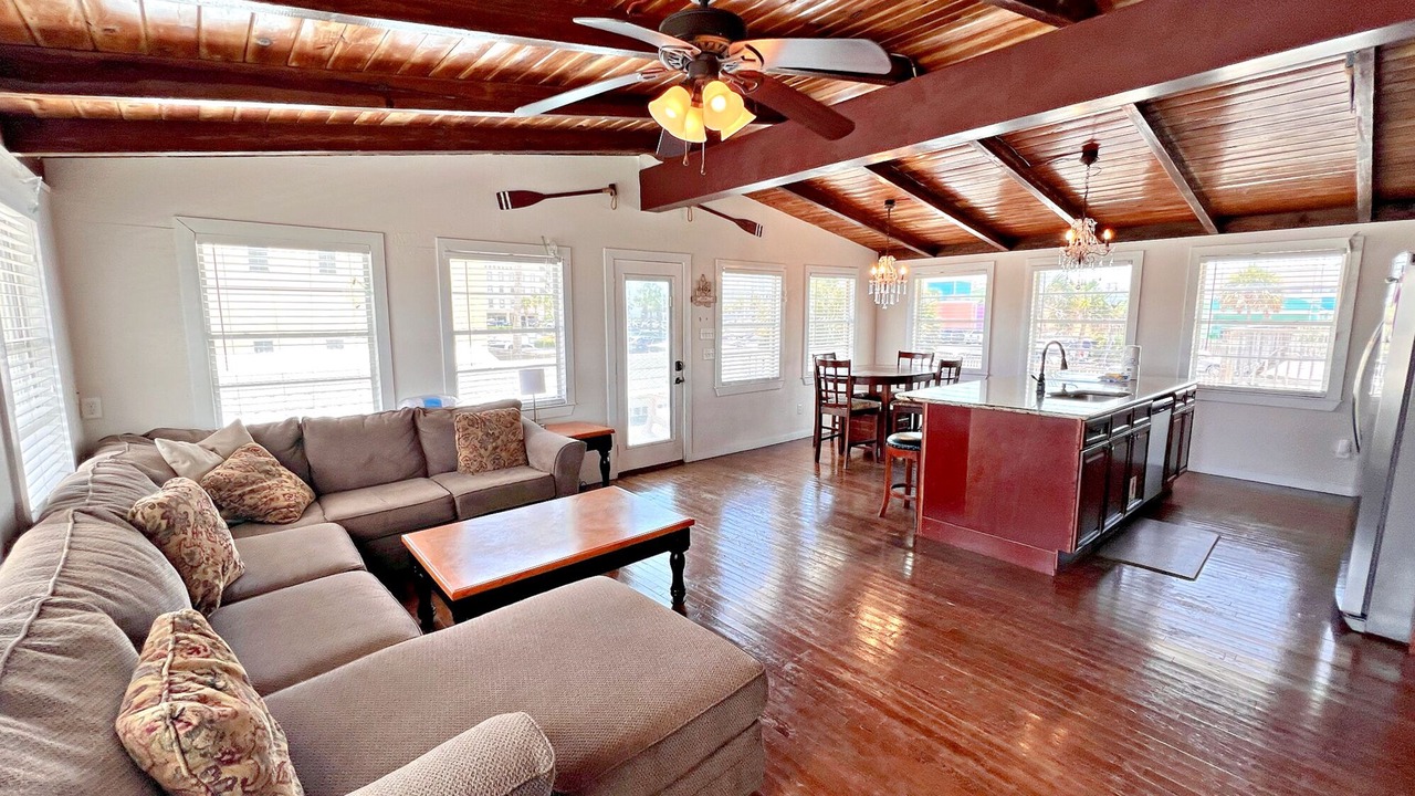 Photo of Livingroom in Gulf Shores