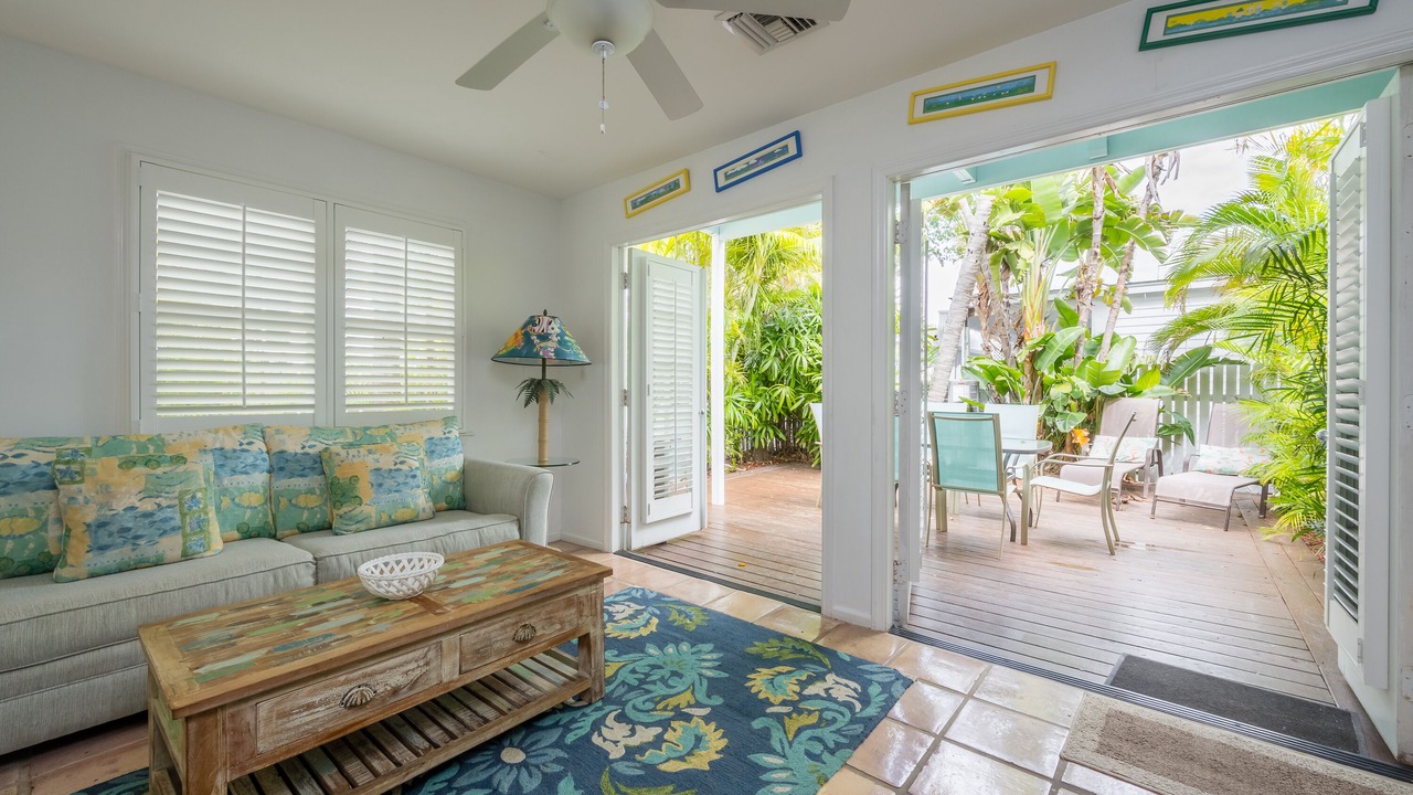 Photo of Livingroom in Bahama Village