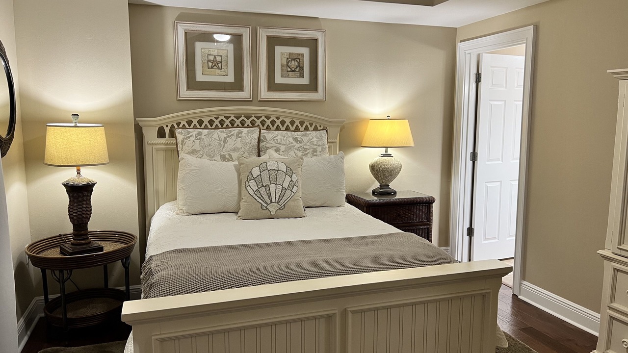 Photo of Bedroom in Mexico Beach