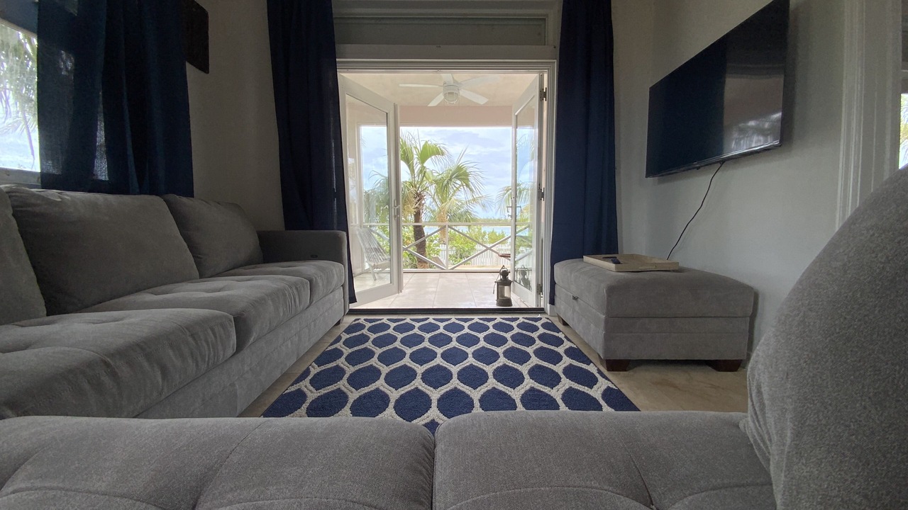 Photo of Livingroom in Green Turtle Cay