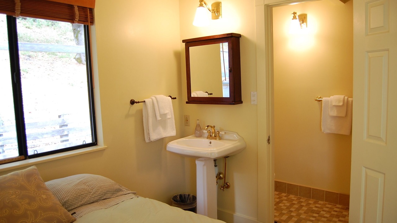 Photo of Bathroom in Mariposa
