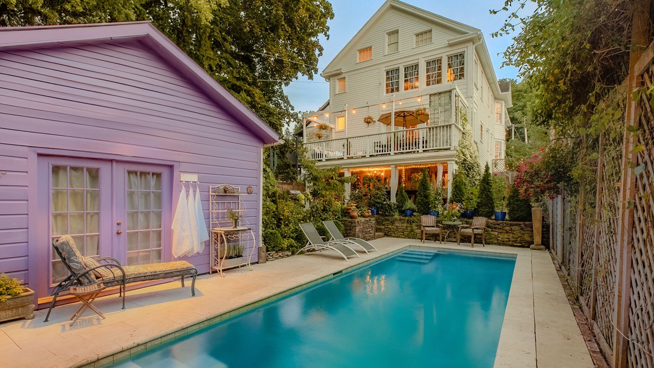 Photo of Outdoor in Hudson