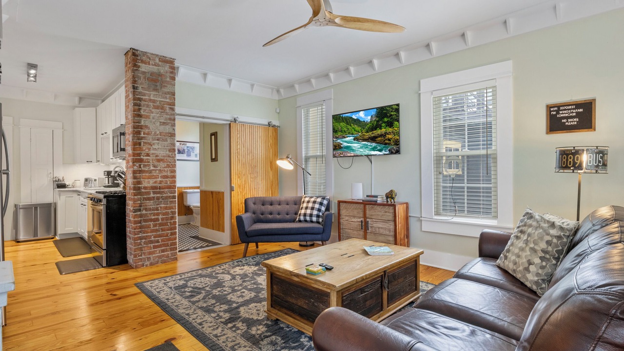 Photo of Livingroom in Downtown Buffalo