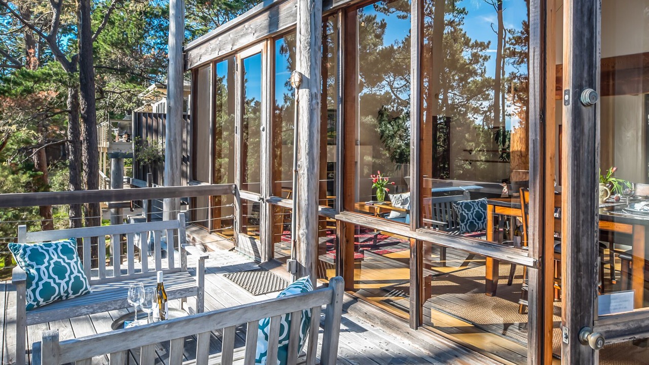 Photo of Bedroom in Del Monte Forest