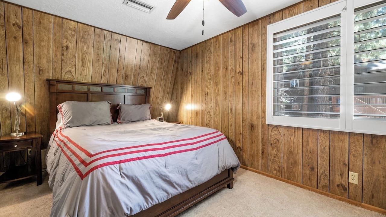 Photo of Bedroom in Summit Estates