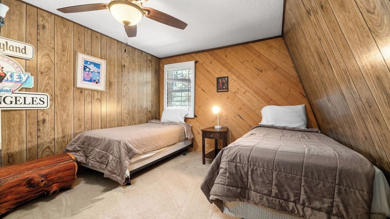 Photo of Bedroom in Summit Estates