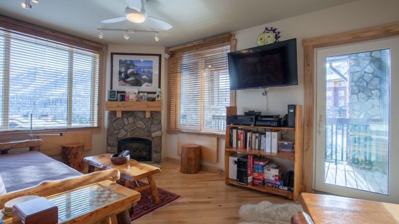 Photo of Bedroom in Mammoth Lakes