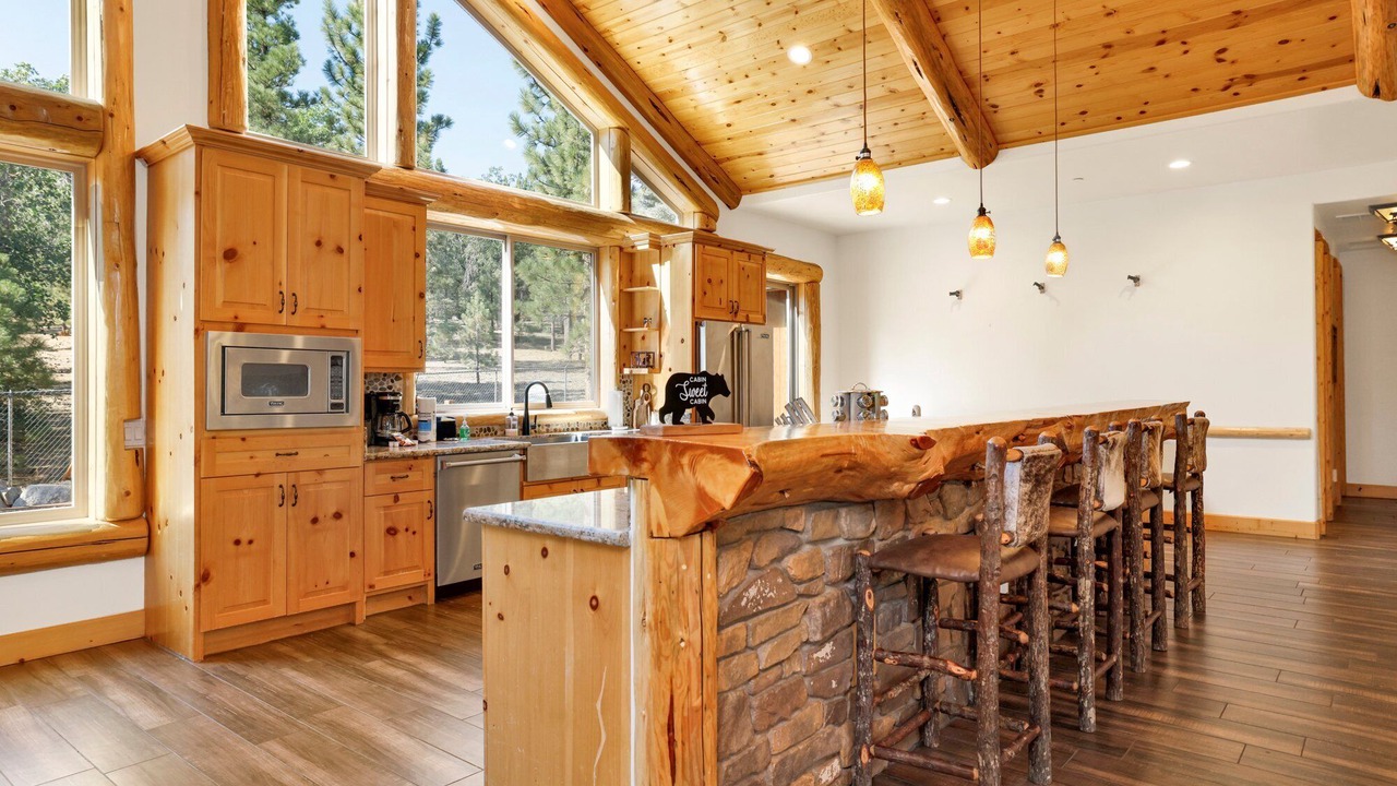 Photo of Kitchen in Evergreen Estates