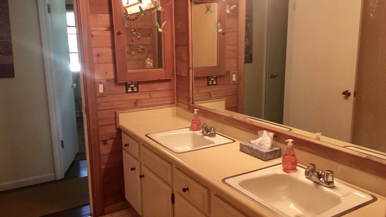 Photo of Bathroom in Sonoma