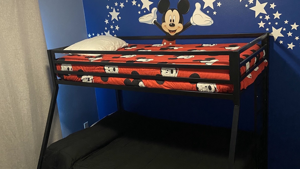 Photo of Bedroom in Windsor Palms