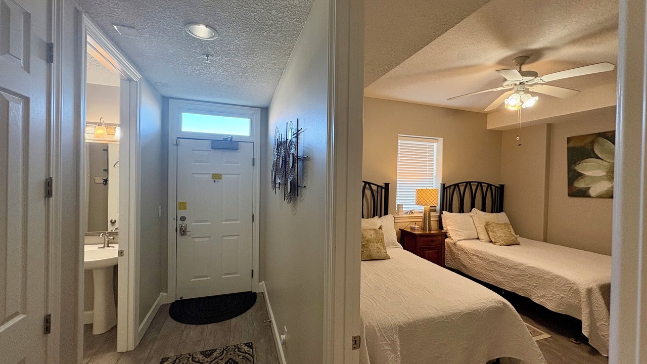 Photo of Bedroom in Orange Beach East