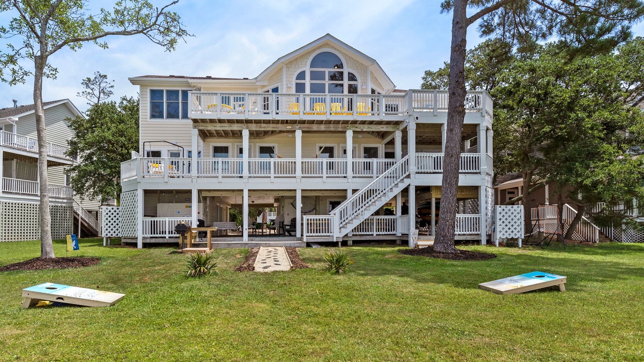 Photo of Outdoor in Corolla Light