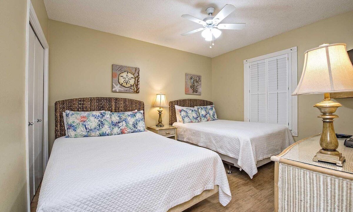 Photo of Bedroom in Orange Beach East