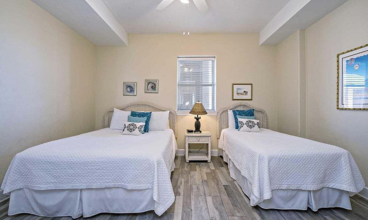 Photo of Bedroom in Orange Beach East