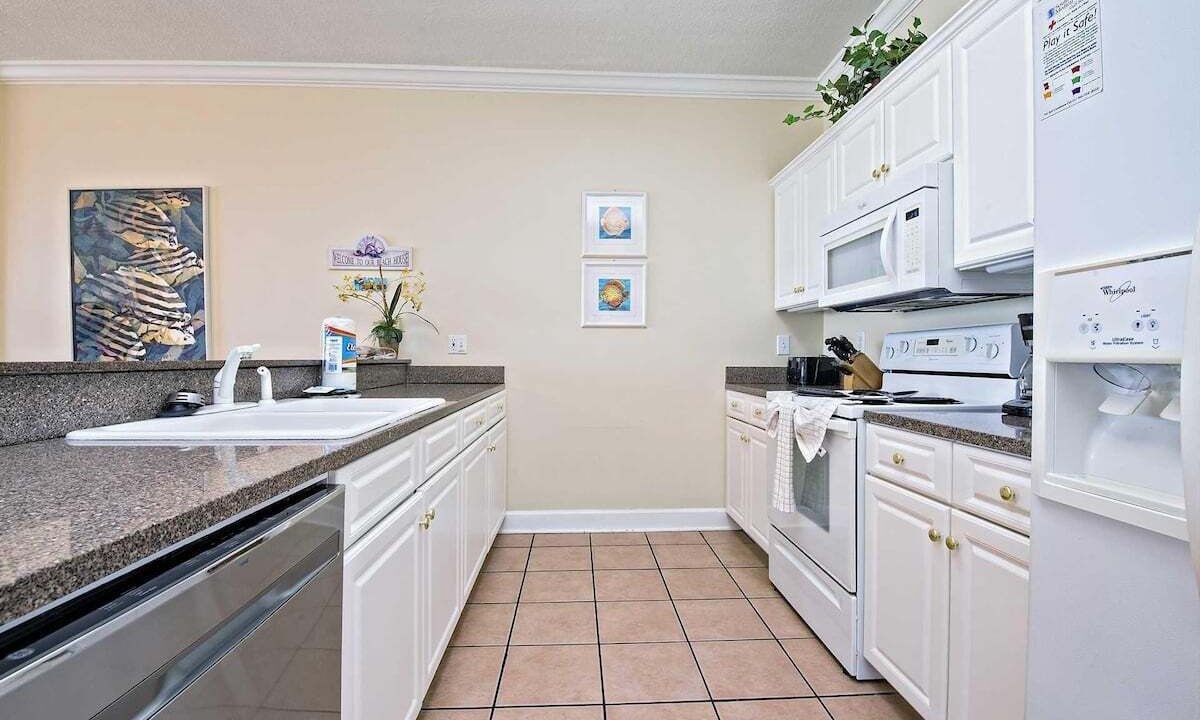 Photo of Kitchen in Orange Beach East