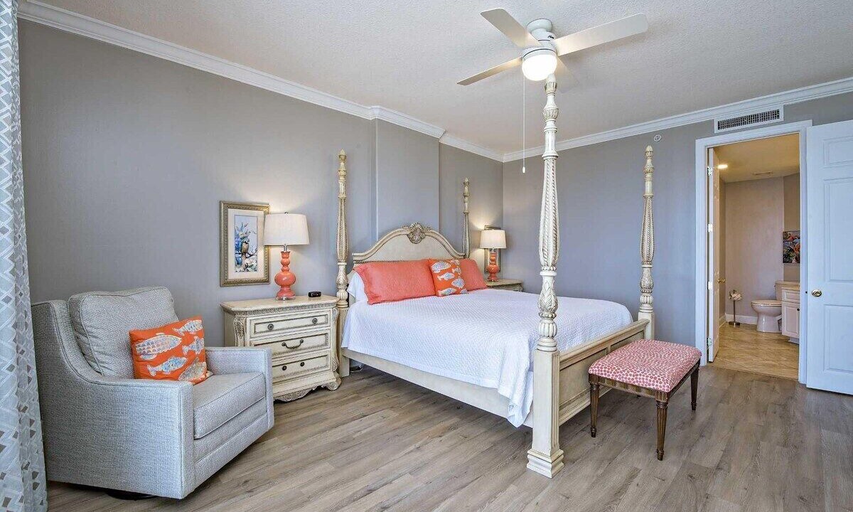 Photo of Bedroom in Orange Beach East