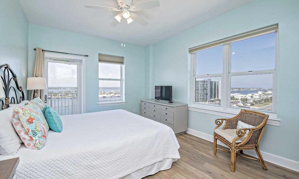 Photo of Bedroom in Orange Beach East