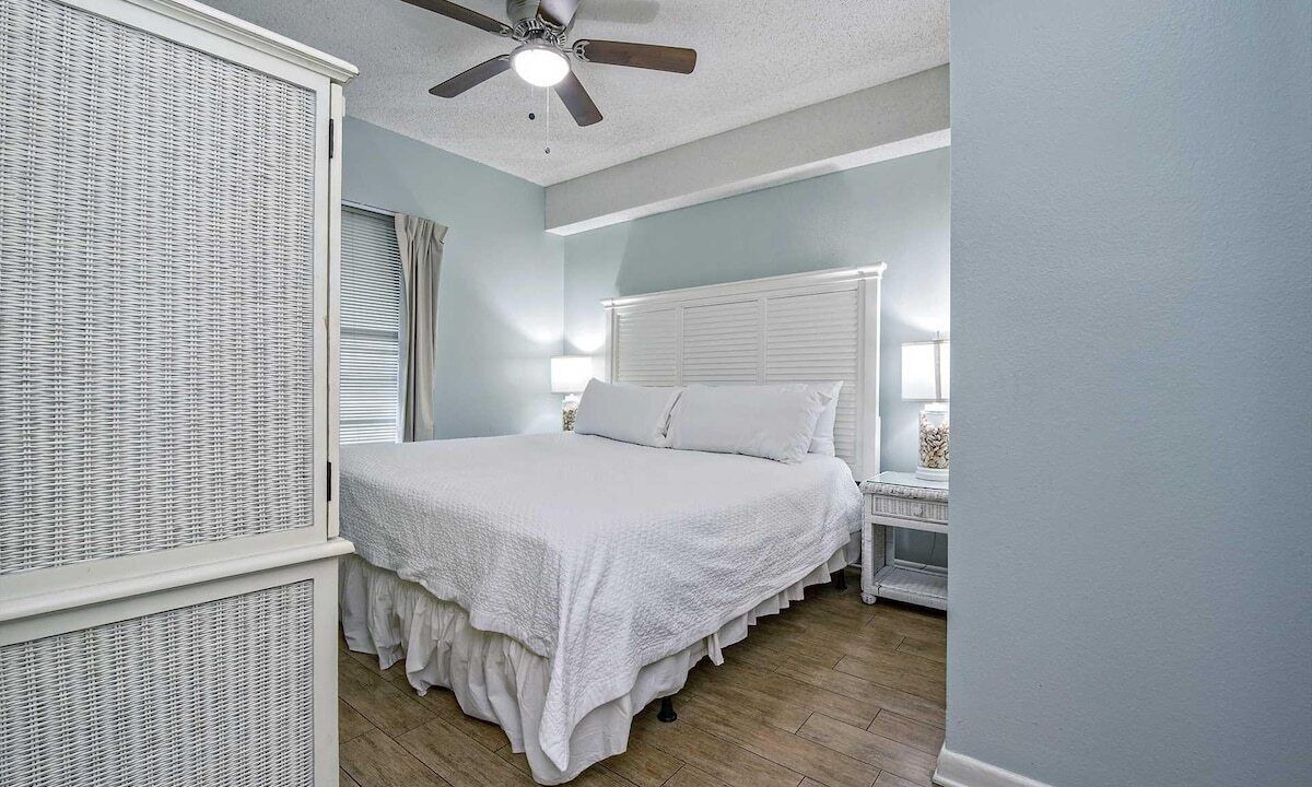 Photo of Bedroom in Orange Beach East