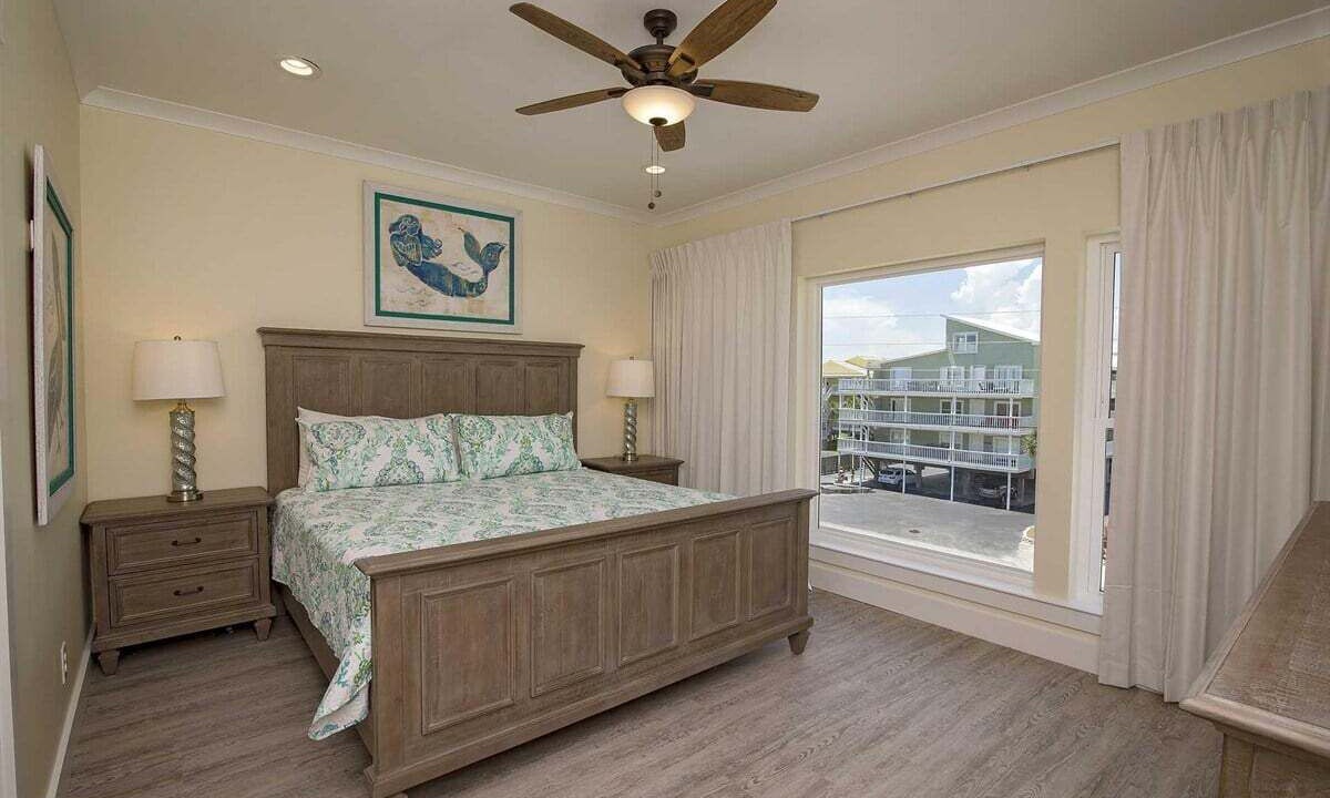 Photo of Bedroom in Gulf Shores