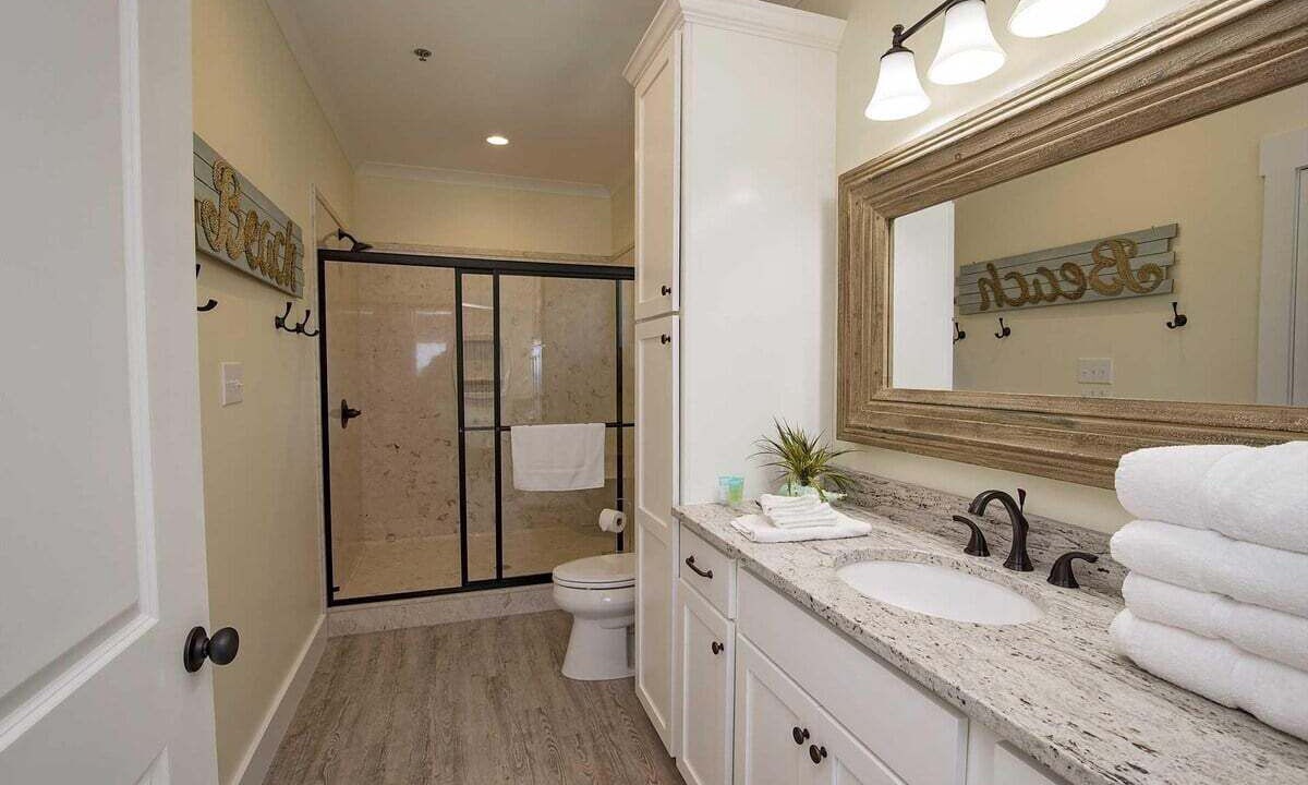 Photo of Bathroom in Gulf Shores