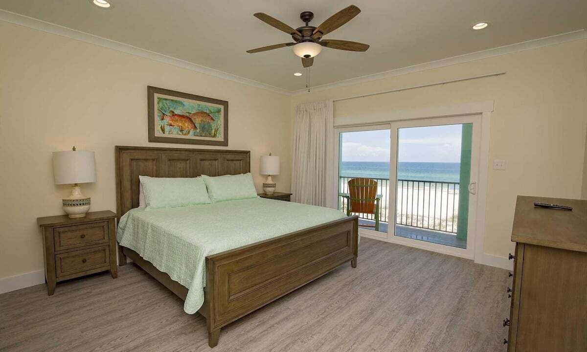 Photo of Bedroom in Gulf Shores