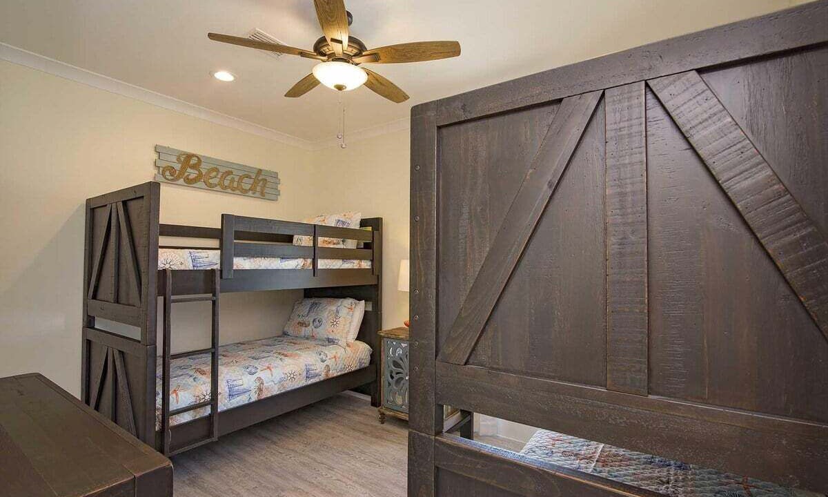 Photo of Bedroom in Gulf Shores