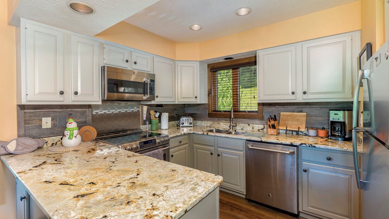 Photo of Kitchen in Blowing Rock