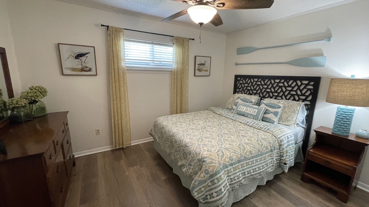 Photo of Bedroom in Dauphin Island