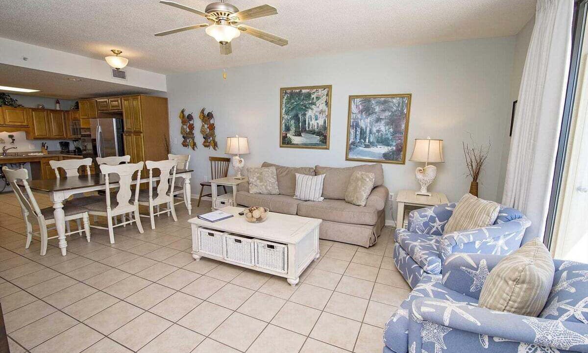Photo of Livingroom in Orange Beach East