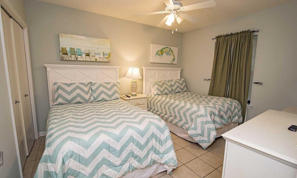 Photo of Bedroom in Orange Beach East