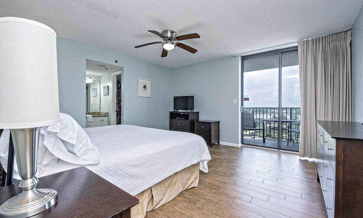 Photo of Bedroom in Orange Beach