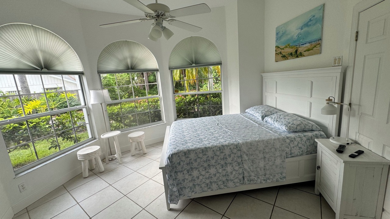 Photo of Bedroom in Palm River Estates