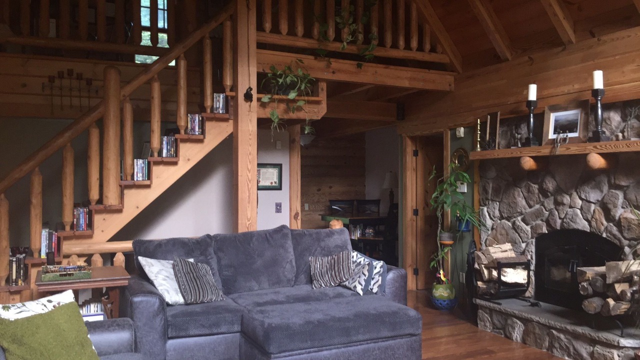 Photo of Livingroom in Blossvale