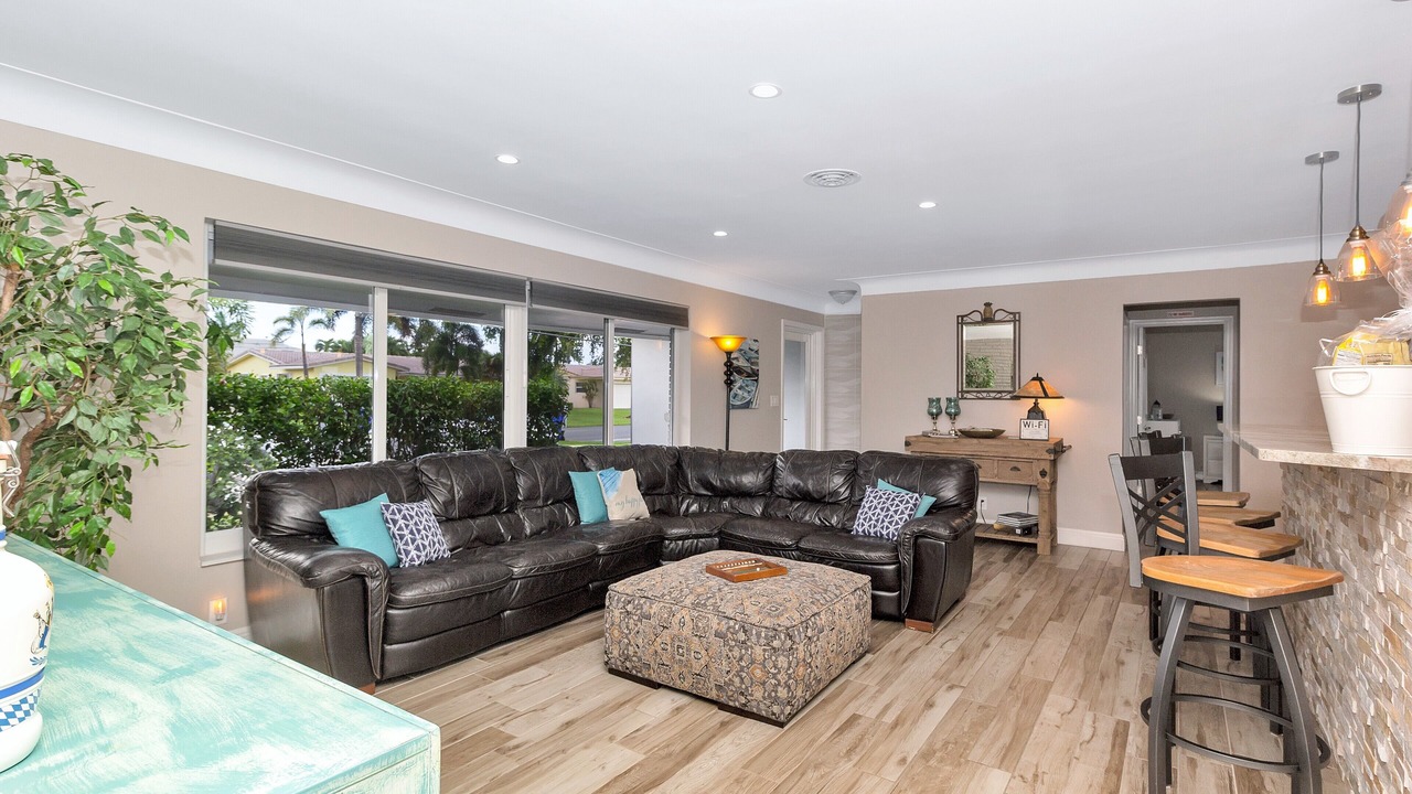 Photo of Bedroom in Garden Isles