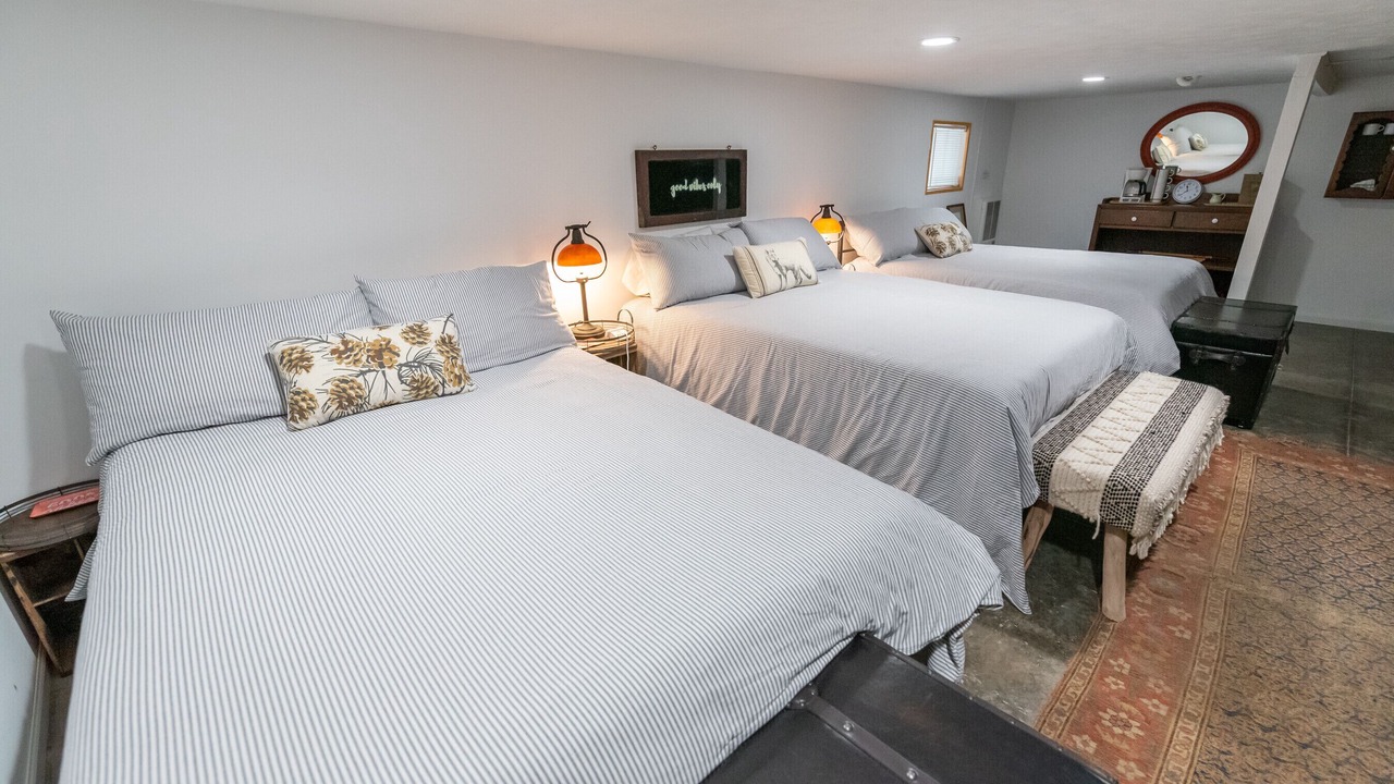 Photo of Bedroom in Cambridge Springs