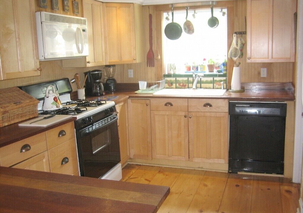 Photo of Kitchen in Bantam
