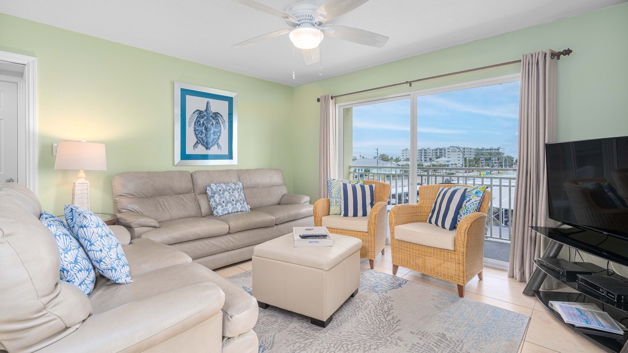 Photo of Livingroom in Redington Shores