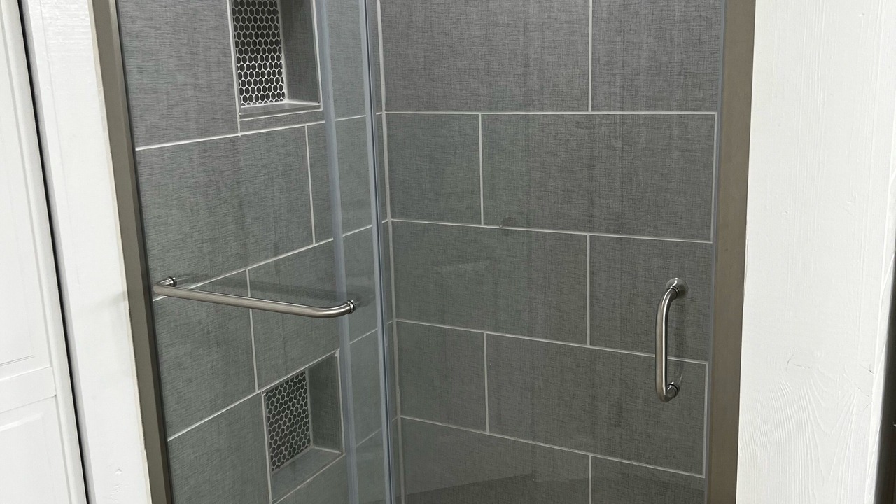 Photo of Bathroom in Orange Beach East