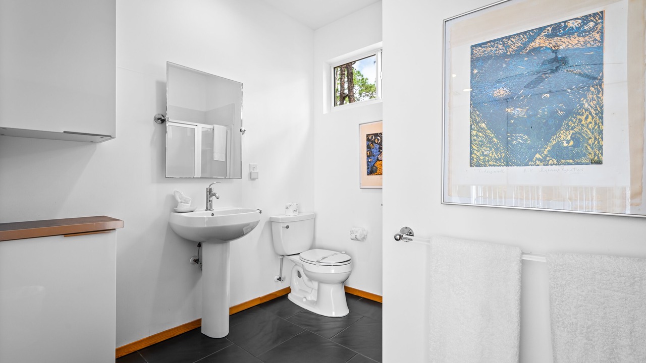 Photo of Bathroom in Dauphin Island