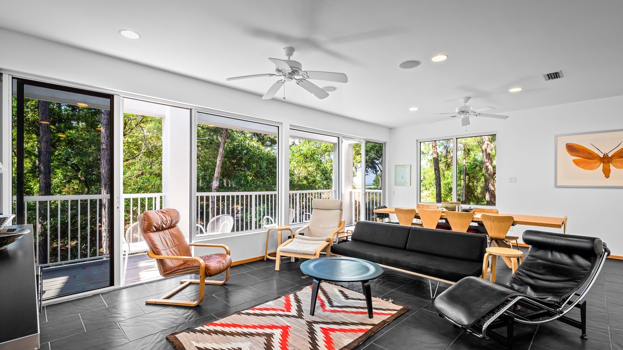 Photo of Livingroom in Dauphin Island