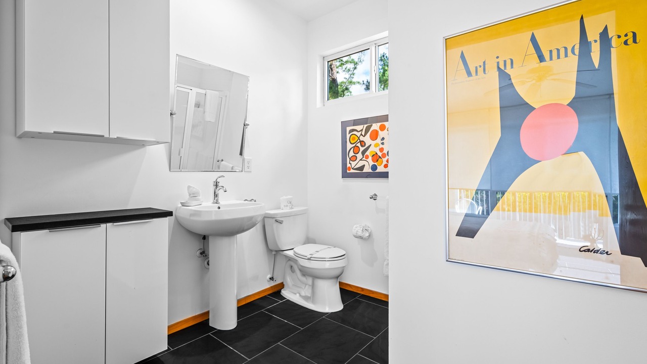 Photo of Bathroom in Dauphin Island
