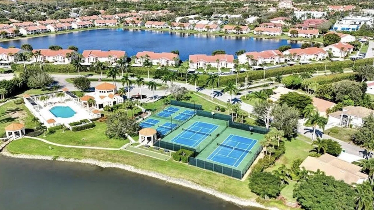 Photo of Others in North Naples