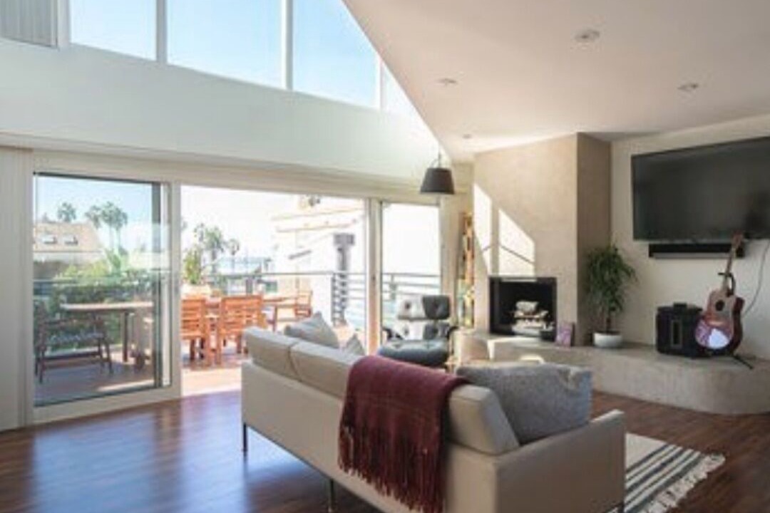 Photo of Livingroom in Playa Del Rey