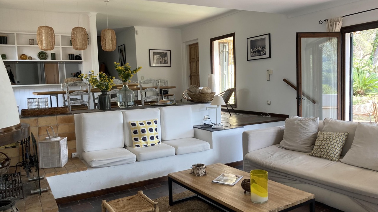 Photo of Livingroom in Tamariu