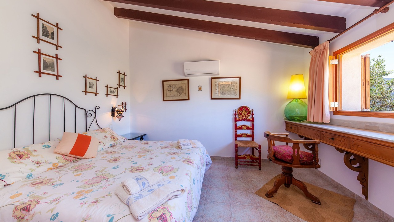 Photo of Bedroom in Fornalutx