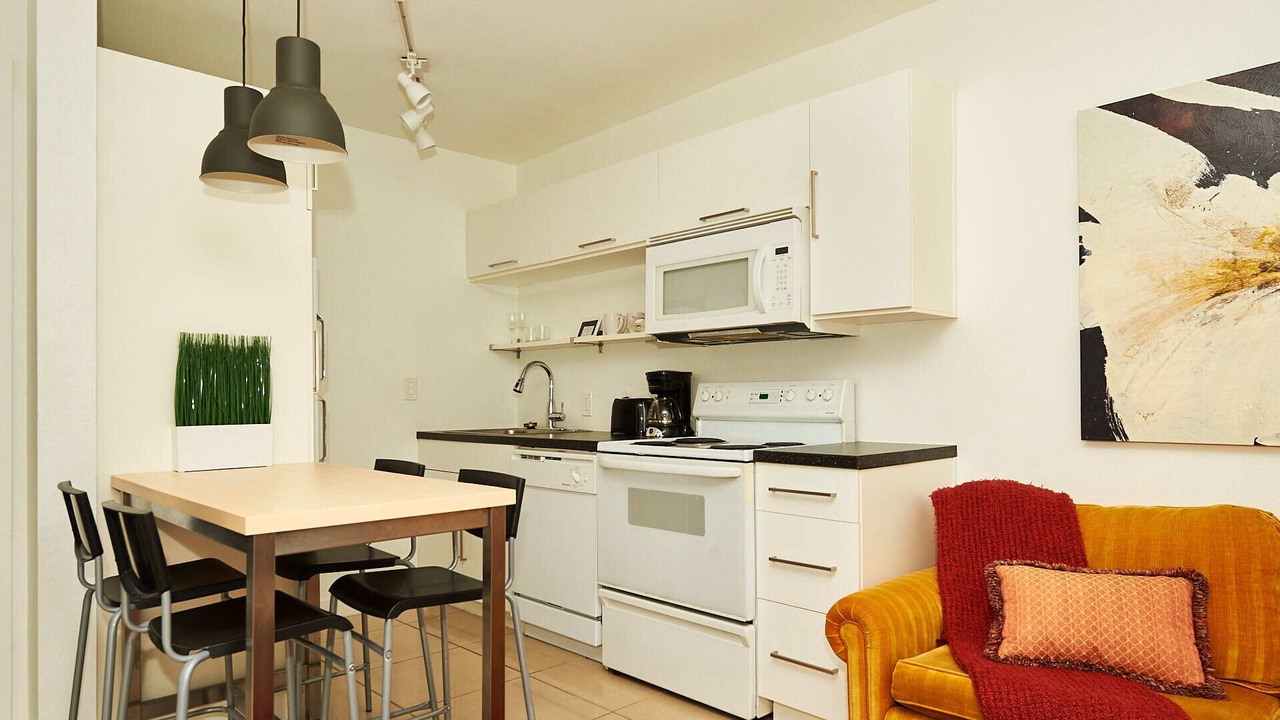 Photo of Kitchen in Lauderdale Beach