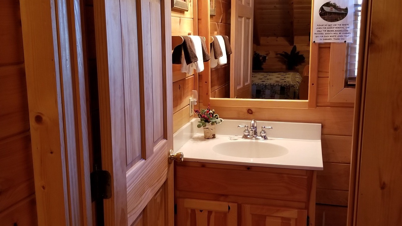 Photo of Bathroom in Pigeon Forge