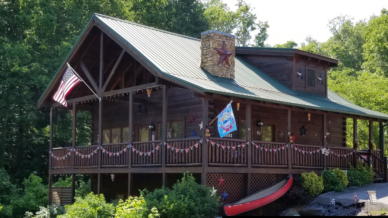 Photo of Others in Pigeon Forge