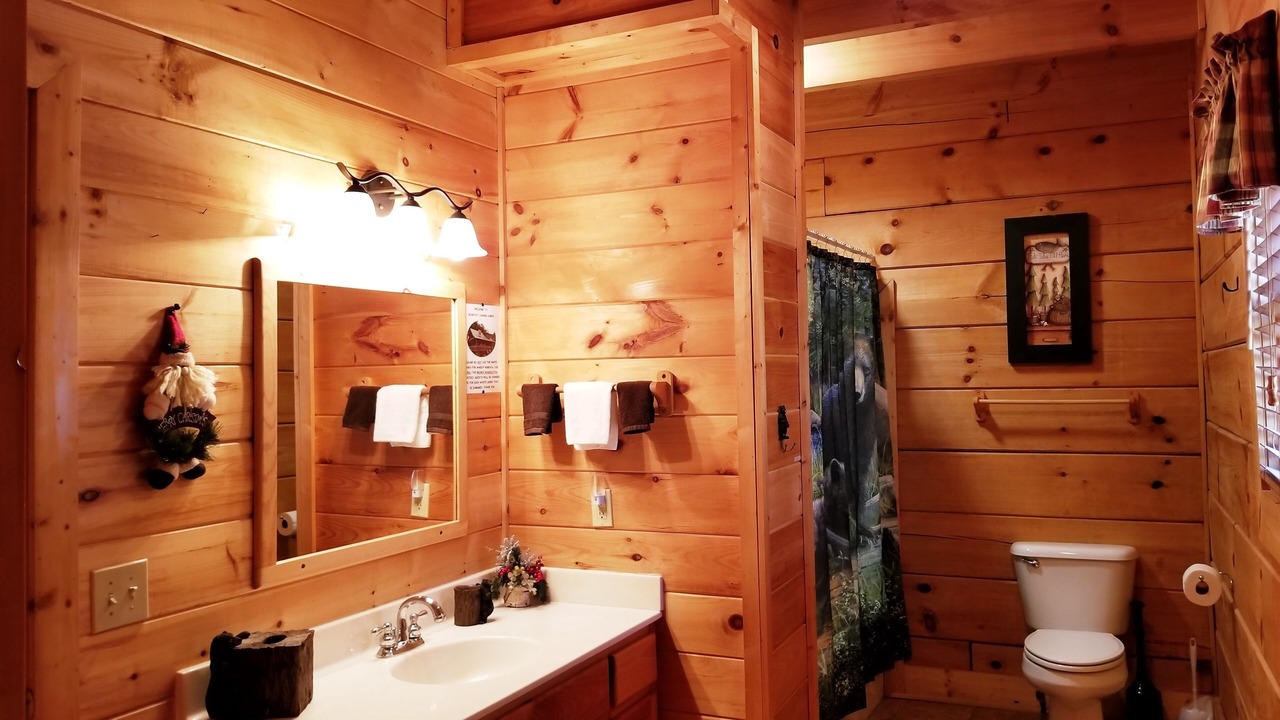 Photo of Bathroom in Pigeon Forge