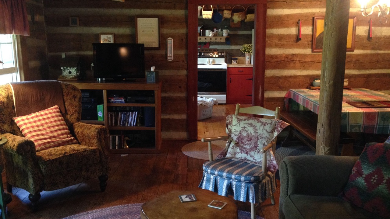 Photo of Livingroom in Elkin